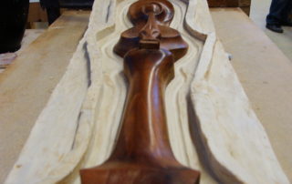 Flutiste en bois dans un moule élastomère